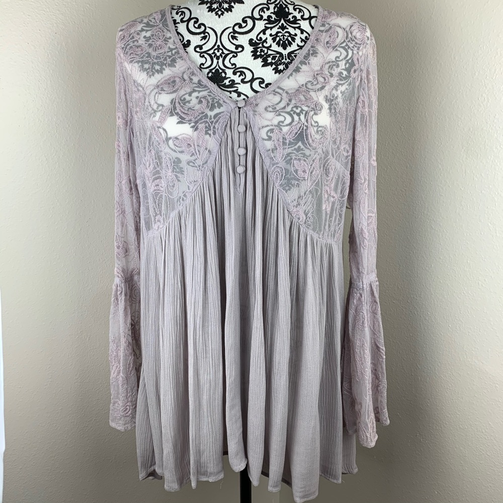 NWT LIGHT PURPLE BLOUSE